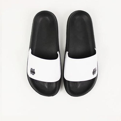 Pack Street & Gym Homme : Débardeurs, Écouteurs Sans Fil et Claquettes de Sport