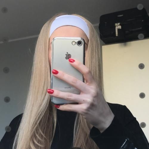 Collection d'Accessoires de Tête et Casque Audio : Style, Confort et Son